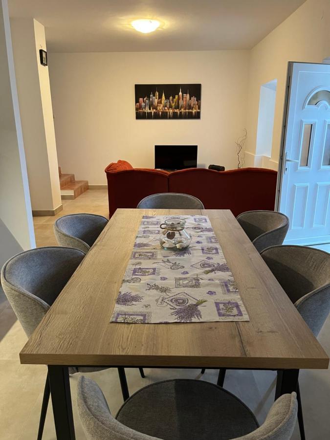 House Ema Villa Barbat na Rabu Eksteriør billede